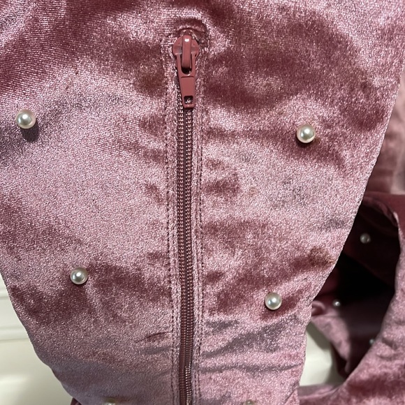 Boots - Picture 8 of 10